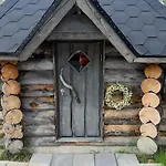 Villa Ruka Vip, Premium